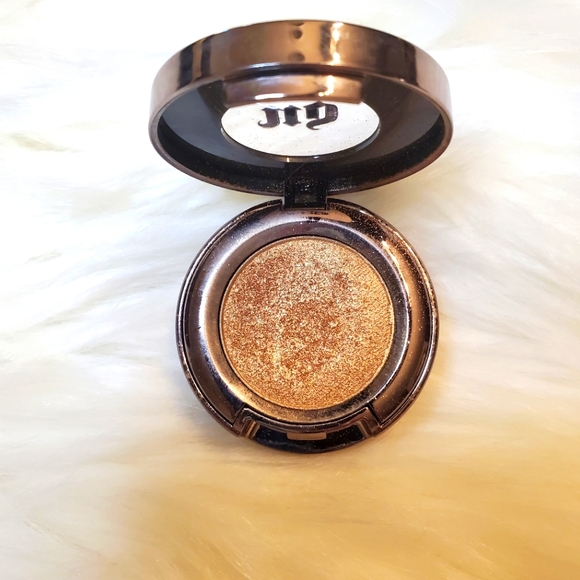 BUNDLE- Benefit Mini Mascara- Black & Urban Decay Single Eyeshadow- Half Baked - Picture 6 of 7